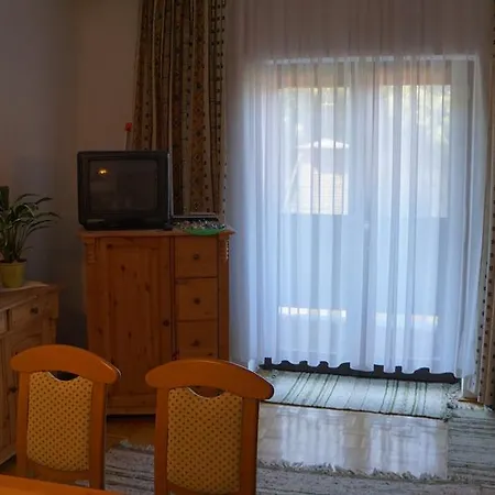 Apartment Claudia *